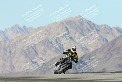 media/Dec-01-2025-Moto Forza (Mon) [[2daa91e15f]]/3-Beginner Group/Session 4 Turn 9/